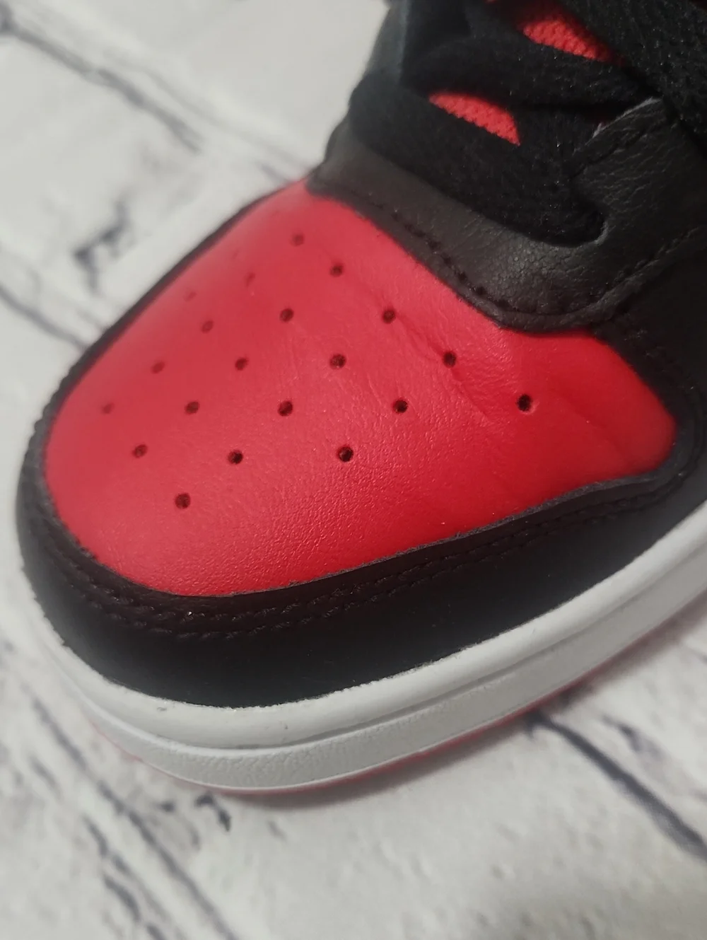 Nike High Top Sneakers Size 4Y